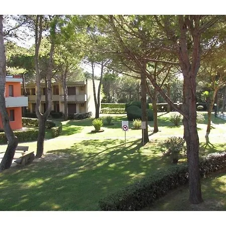 Two Bedrooms In - Pool - Parking - Beach Place Amenities * Bibione