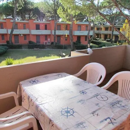 Two Bedrooms In - Pool - Parking - Beach Place Amenities