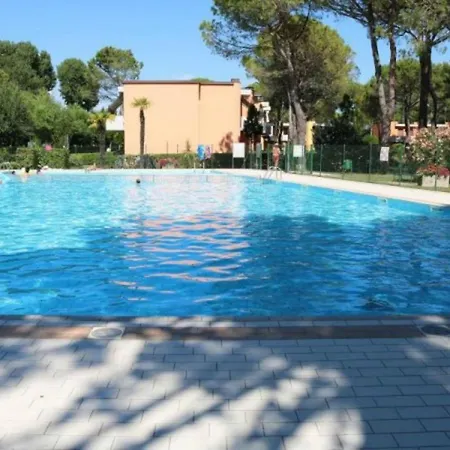 Two Bedrooms In - Pool - Parking - Beach Place Amenities