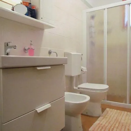 Two Bedrooms In - Pool - Parking - Beach Place Amenities *